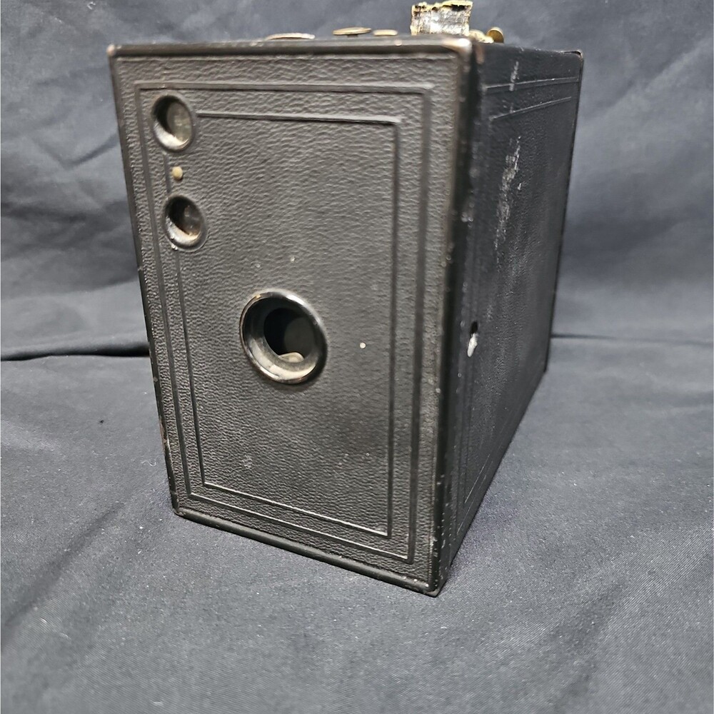 Antique Vintage Eastman Kodak BROWNIE 2A Model C Box Film Camera USA